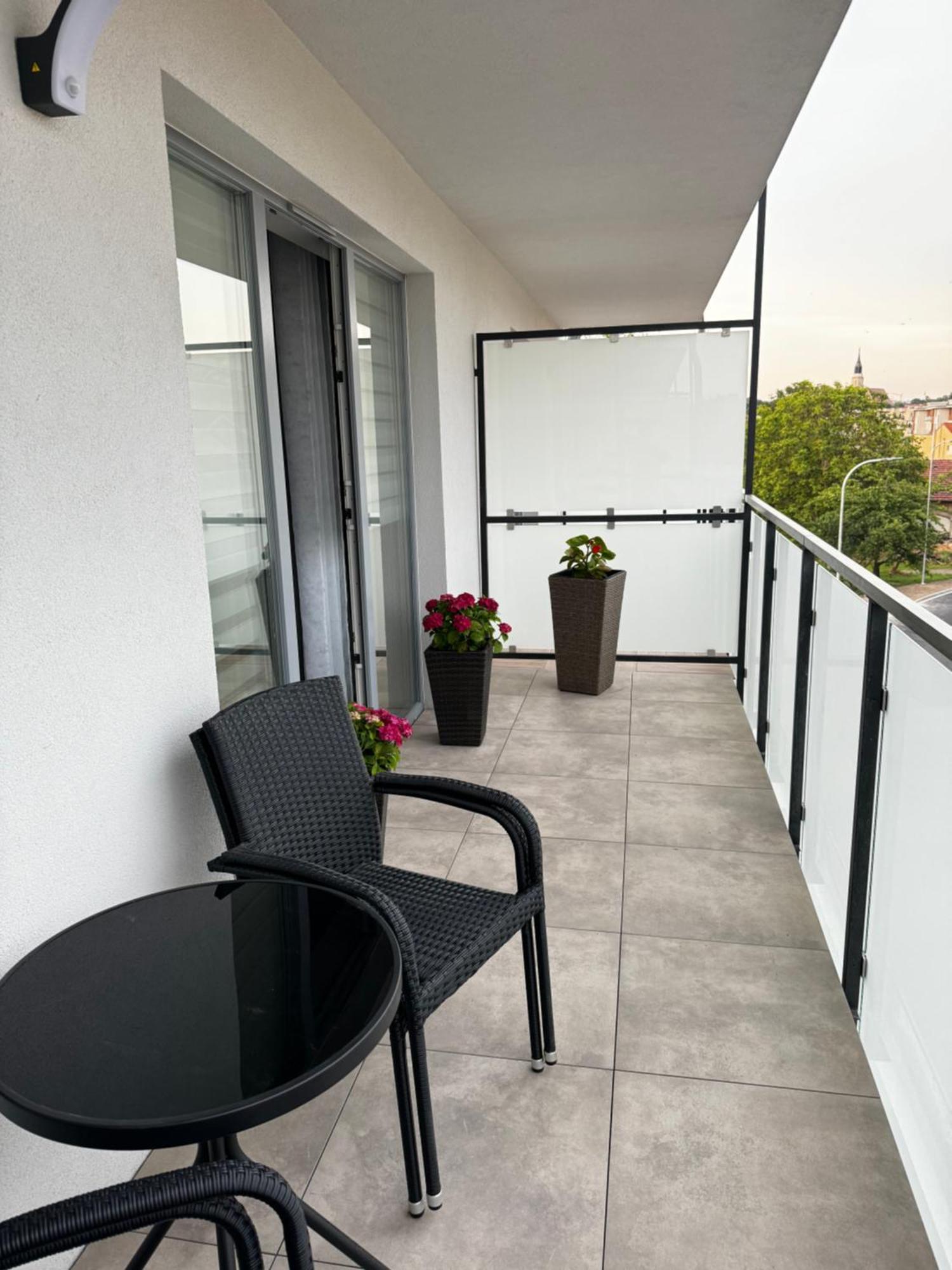Apartament Z Tarasem 23 Boleslawiec  Ngoại thất bức ảnh